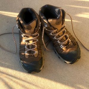 Oboz Dry Waterproof Hiking Boots!
